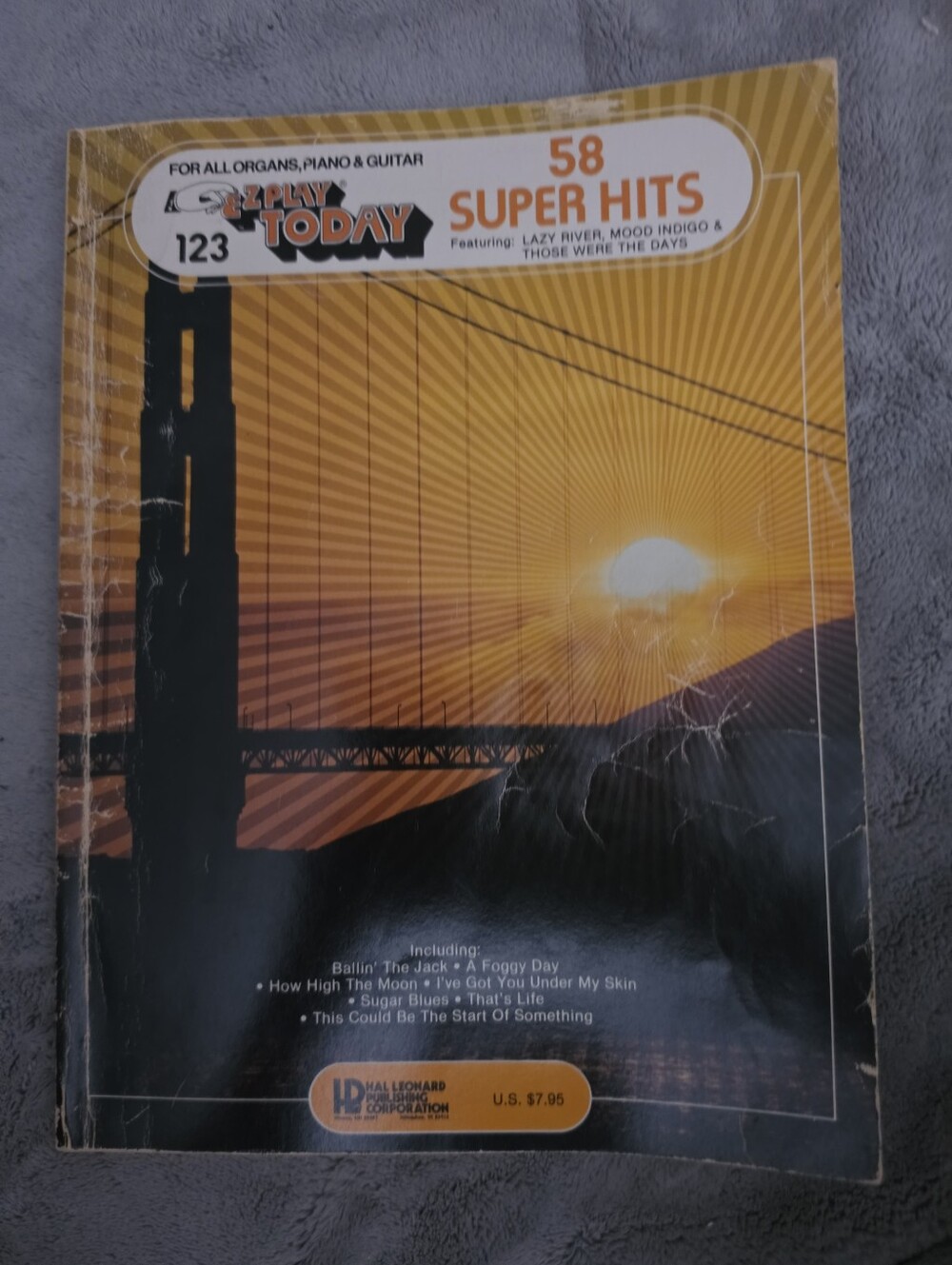 E-Z Play Today 123: 58 Super Hits, A Vintage Hal Leonard Songbook